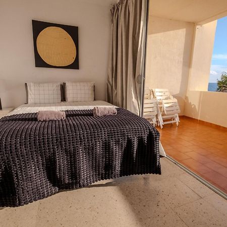 Tenerife Lizards - Apartment In The First Line Callao Salvaje Exterior foto
